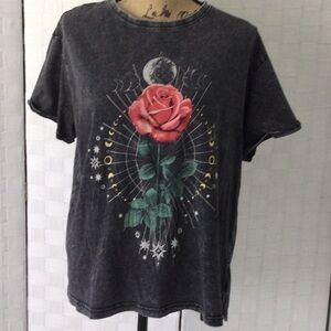 Woman’s Tee shirt by Rebelliows One size 1X color dark Gray,Red & green  #477
